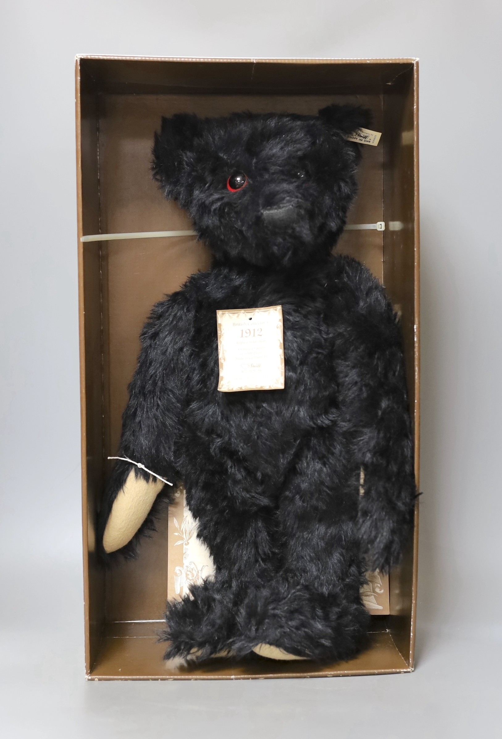 Steiff Replica teddy Bear, No.228, box and certificate